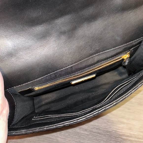 Tory Burch Large Fleming Bag - Picture 8 of 12